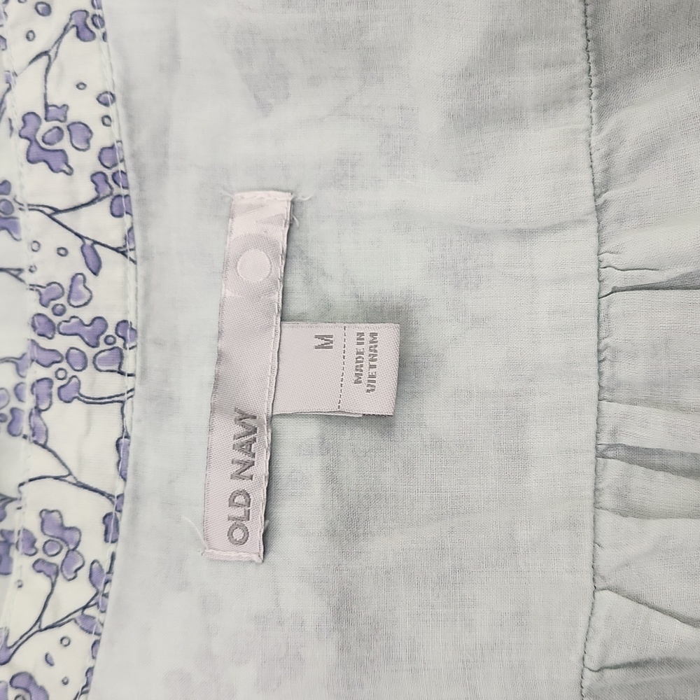 Old Navy Dress Ditsy Floral size M, pretty pastel blue w blue flowers. So cute!! - Picture 2 of 10
